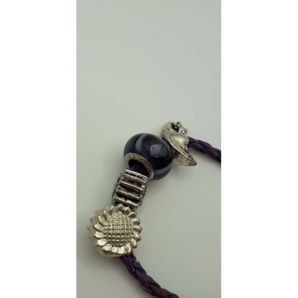 Pandora - Picture 2 of 5